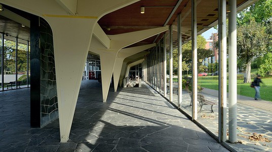 The inside of the Buvette today © Claudio Merlini DR / EPFL-TSAM